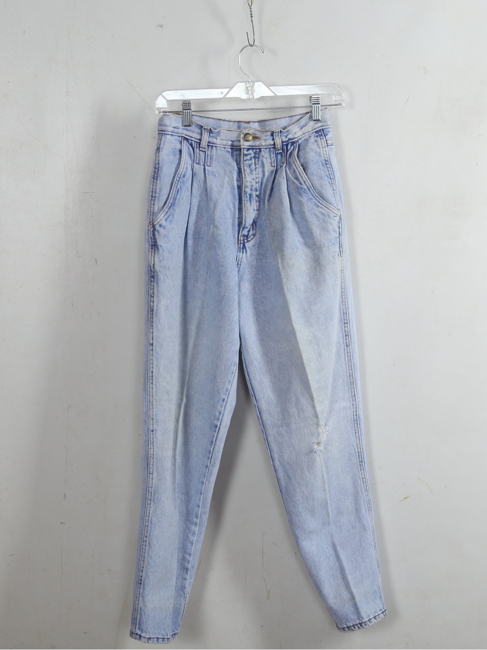 bill blass Light Wash Boyfriend Jeans